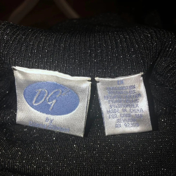 DIANE GILMAN DG2 1X Plus Size Black Silver Metallic Flecks Beads Keyhole Sweater - Picture 2 of 9